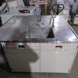 Lab Bench with Aluminum Sink