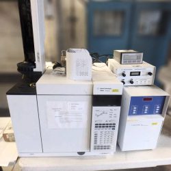 Agilent 7890A GC with FID, SCD, Dual Plasma Controller, and Mass Flow Controller